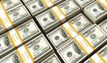 سعودی عرب اور متحدہ امارات کی پاکستان کے لیے 2 ارب ڈالر کی امداد برقرار
